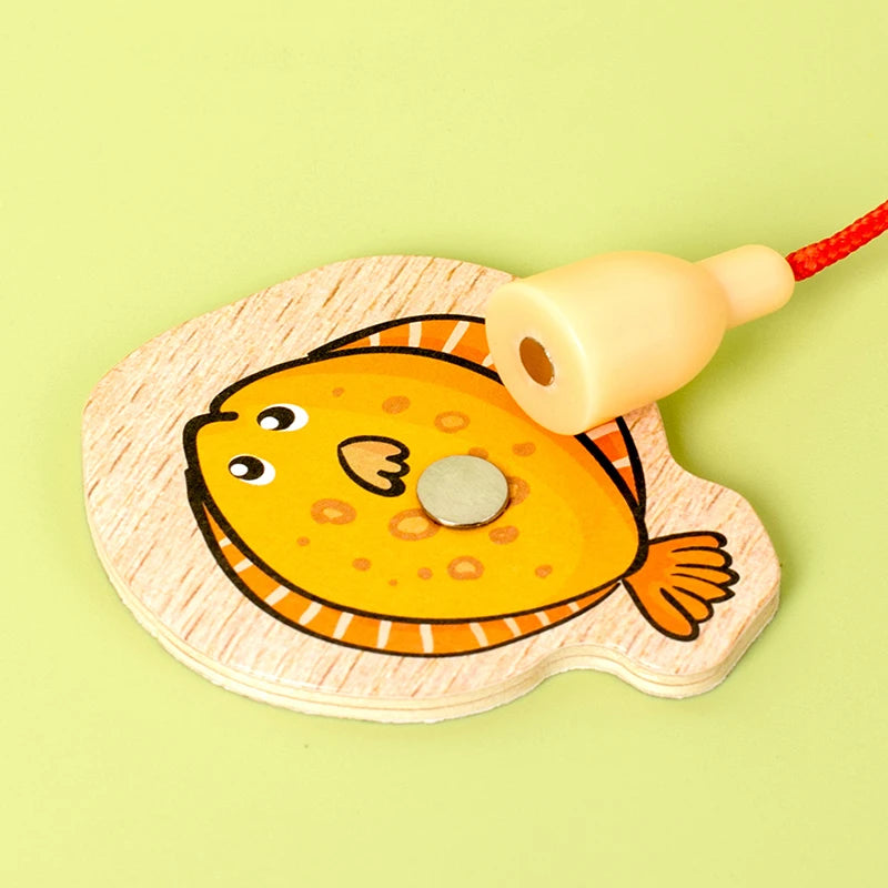 Wooden magnetic fishing game marine life toy - photo 3