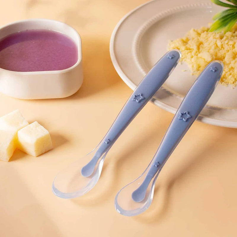 Baby silicone training spoon set with star-shaped easy-grip handle