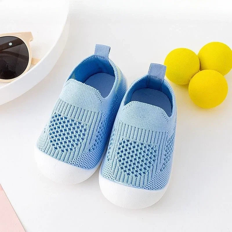 Toddler soft sole walker shoes - breathable mesh non-slip for first walkers