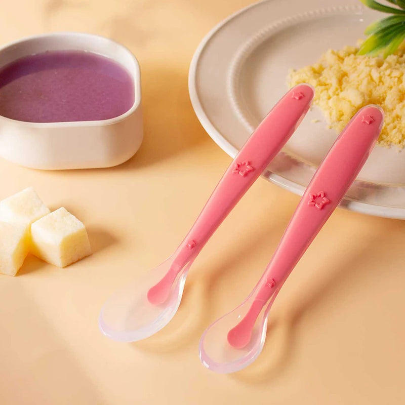 Baby silicone training spoon set with star-shaped easy-grip handle