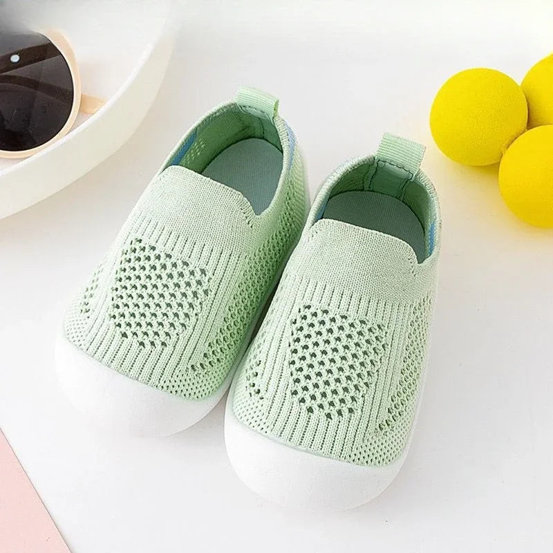 Toddler soft sole walker shoes - breathable mesh non-slip for first walkers