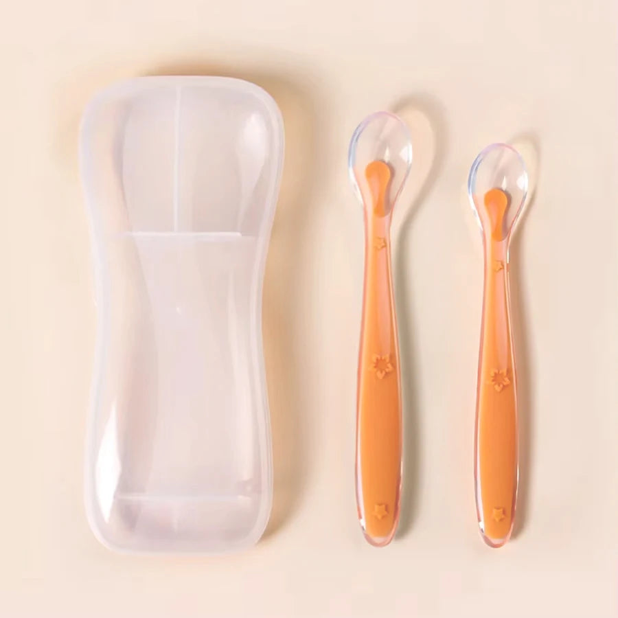Baby silicone training spoon set with star-shaped easy-grip handle
