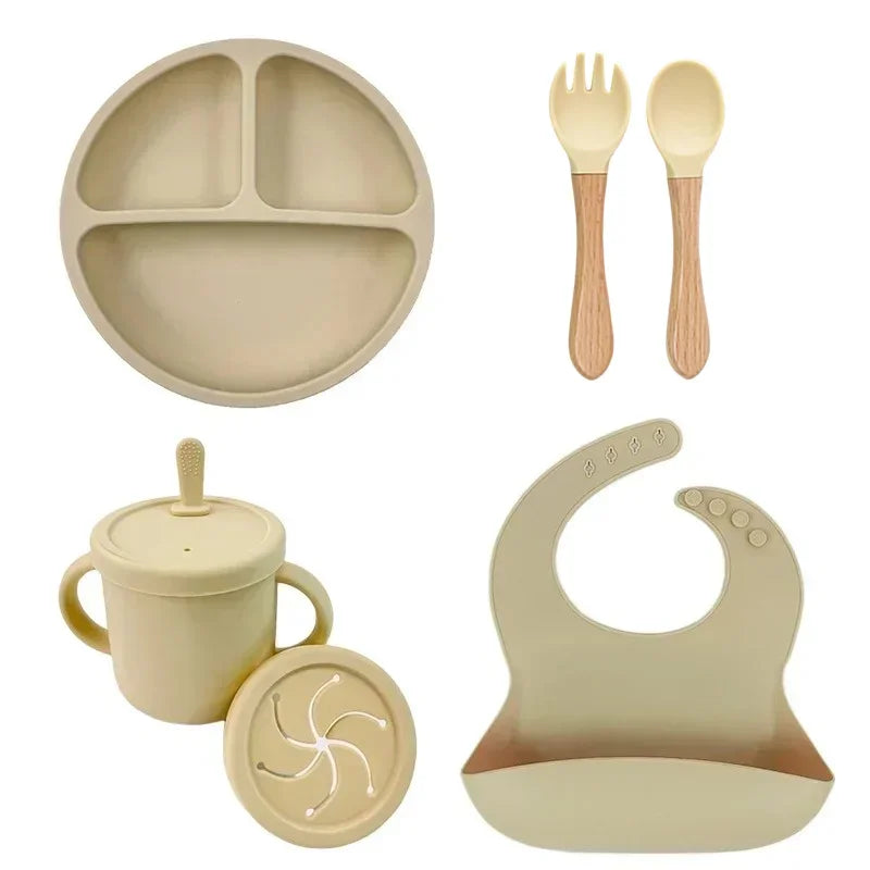 Silicone baby feeding set with suction plate, bowl and spoon - photo 10