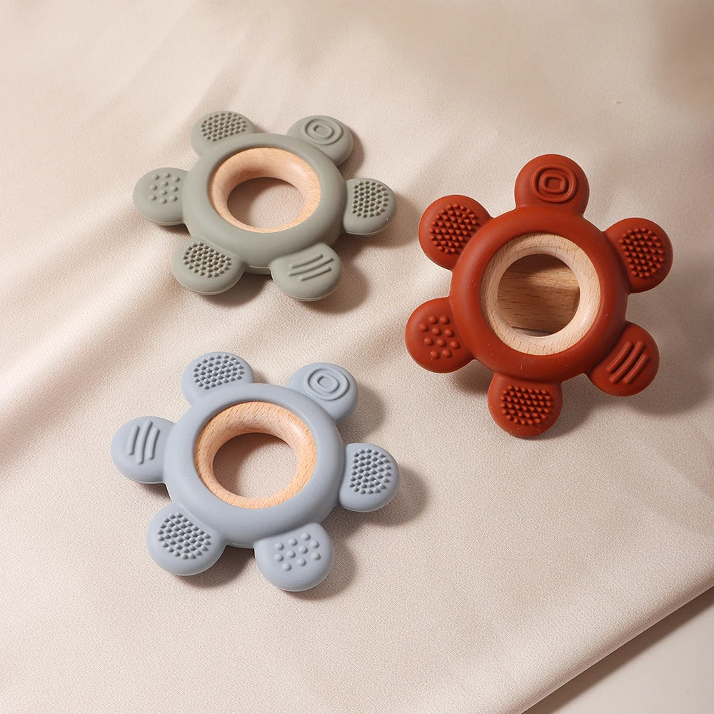 wooden-flower-teether-sensory-kindlekidsabc